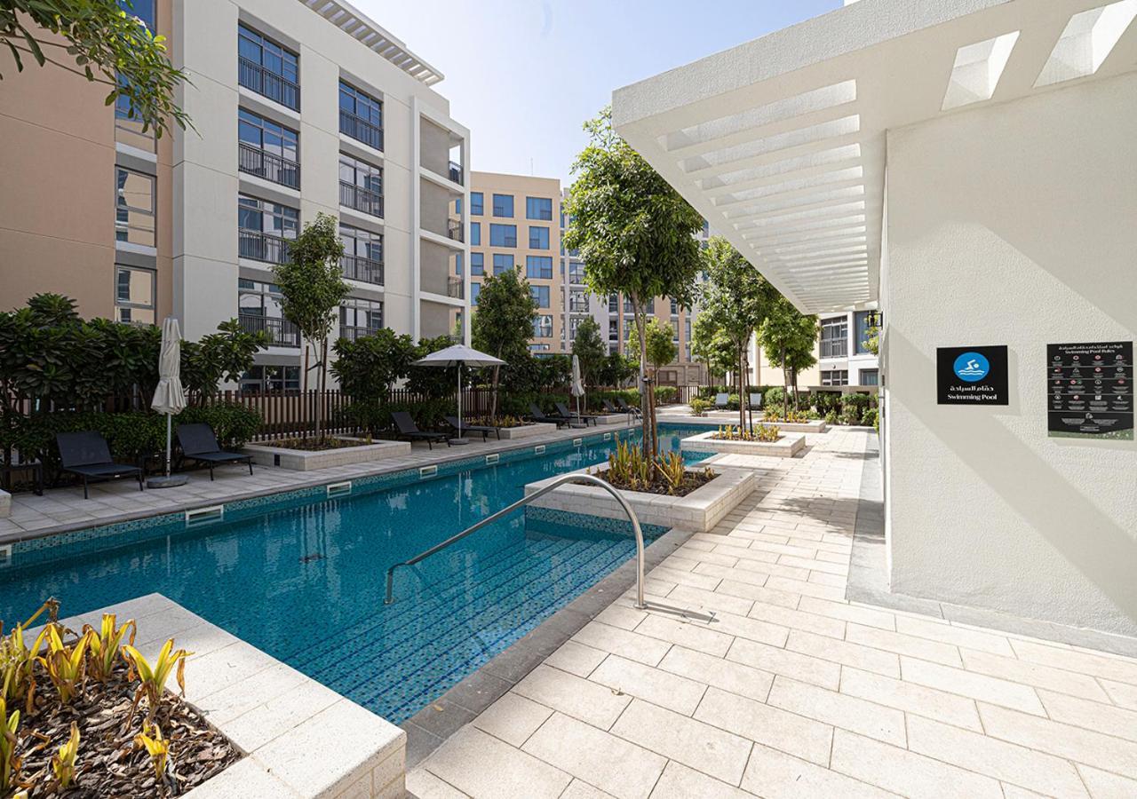 Luxe Gold By Blue Cloud Holidays Appartement Charjah